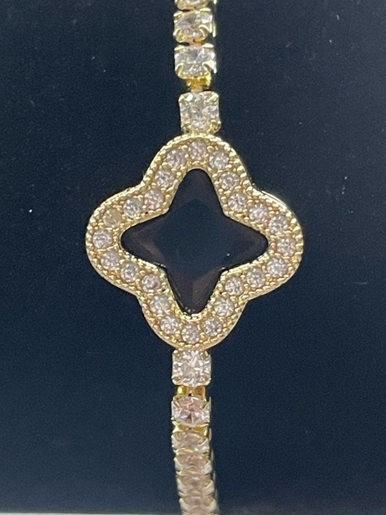 Jewelry - 18k Gold Clover Bracelet with Black Onyx Center and Pavé Accents